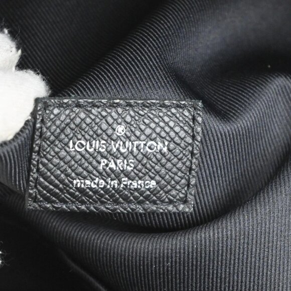 LOUIS VUITTON Discovery Backpack Taiga Llama Leather Black SHW M30230 689RL794 main image 4